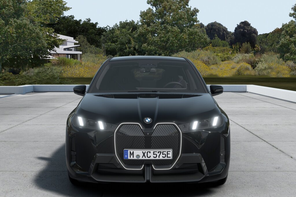 BMW iX 5