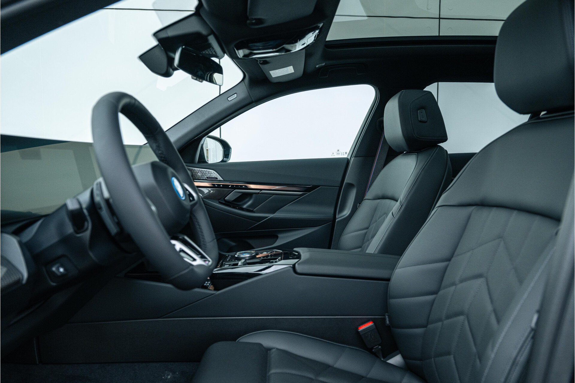 BMW 5 Serie Touring 530e M Sport Automaat - Afbeelding 4