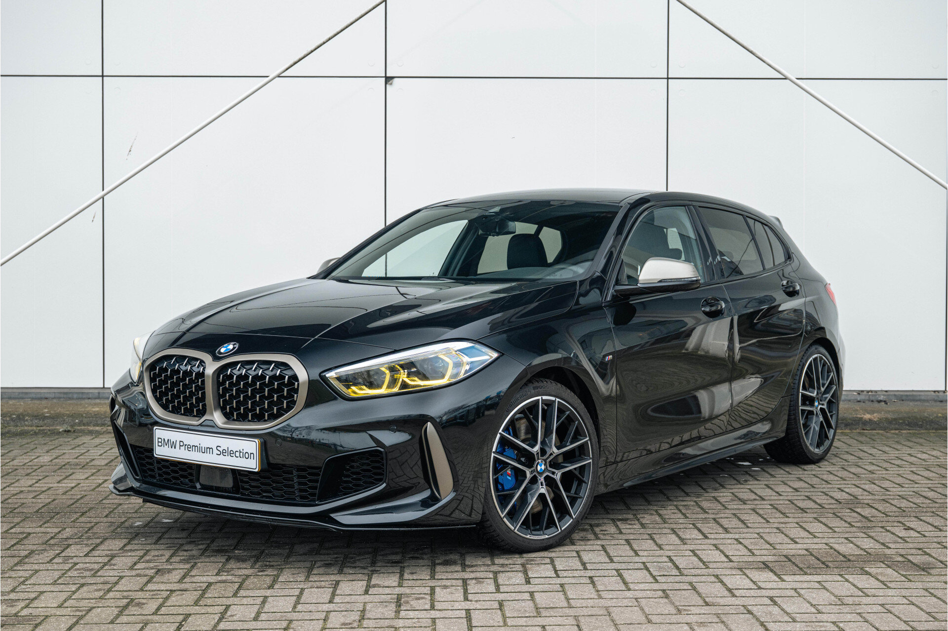 BMW 1 Serie M135i xDrive High Executive M Sport Automaat