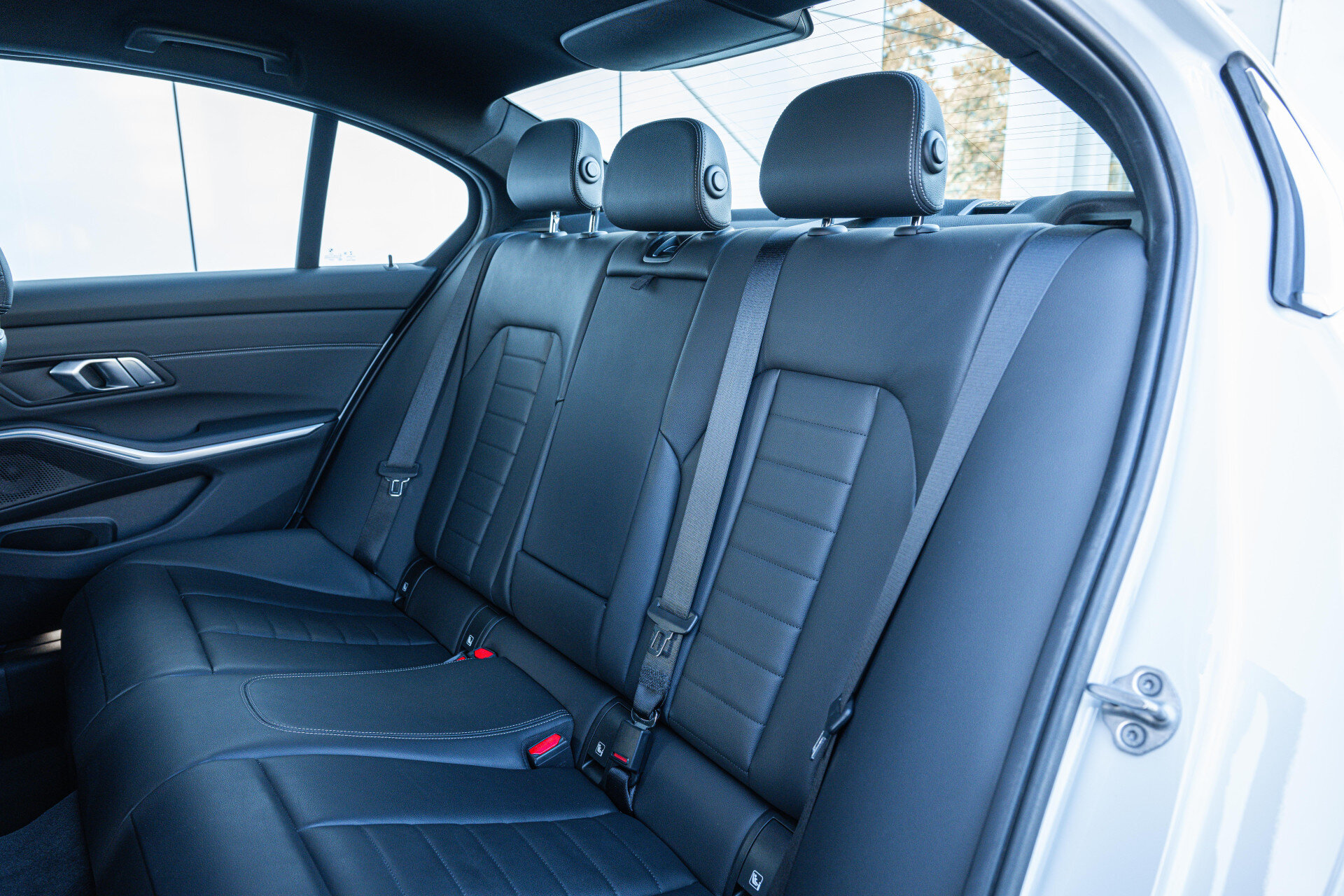 BMW 3 Serie 320e High Executive M Sport Automaat - Afbeelding 5