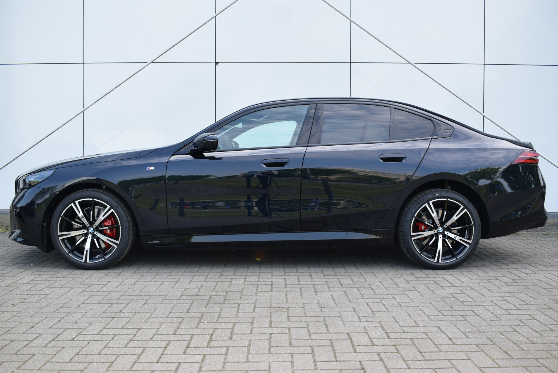 BMW i5 eDrive40 M Sport - Afbeelding 2