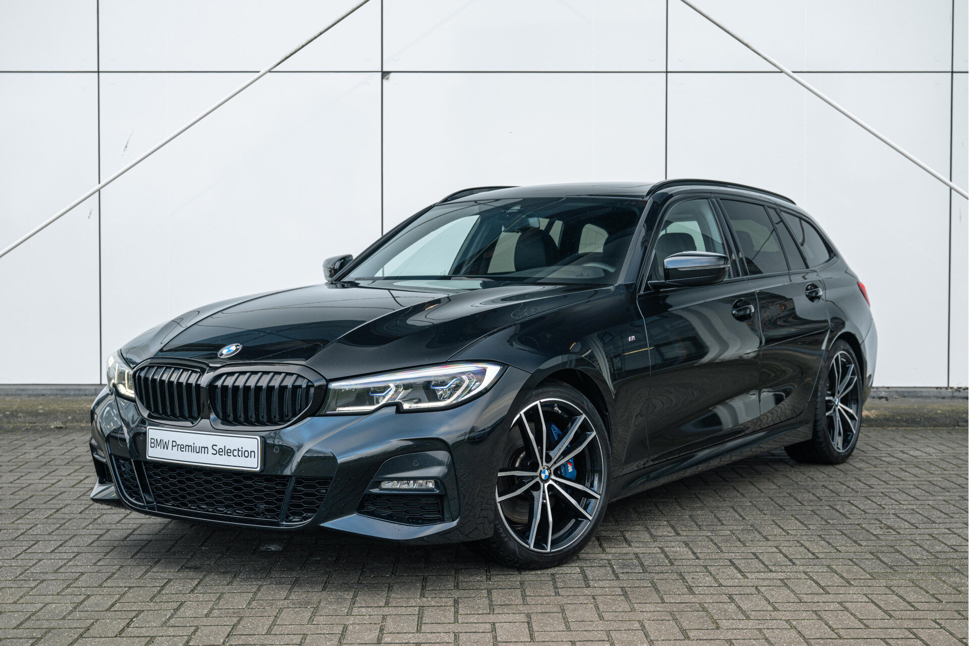 BMW 3 Serie Touring 330i High Executive M Sport Automaat