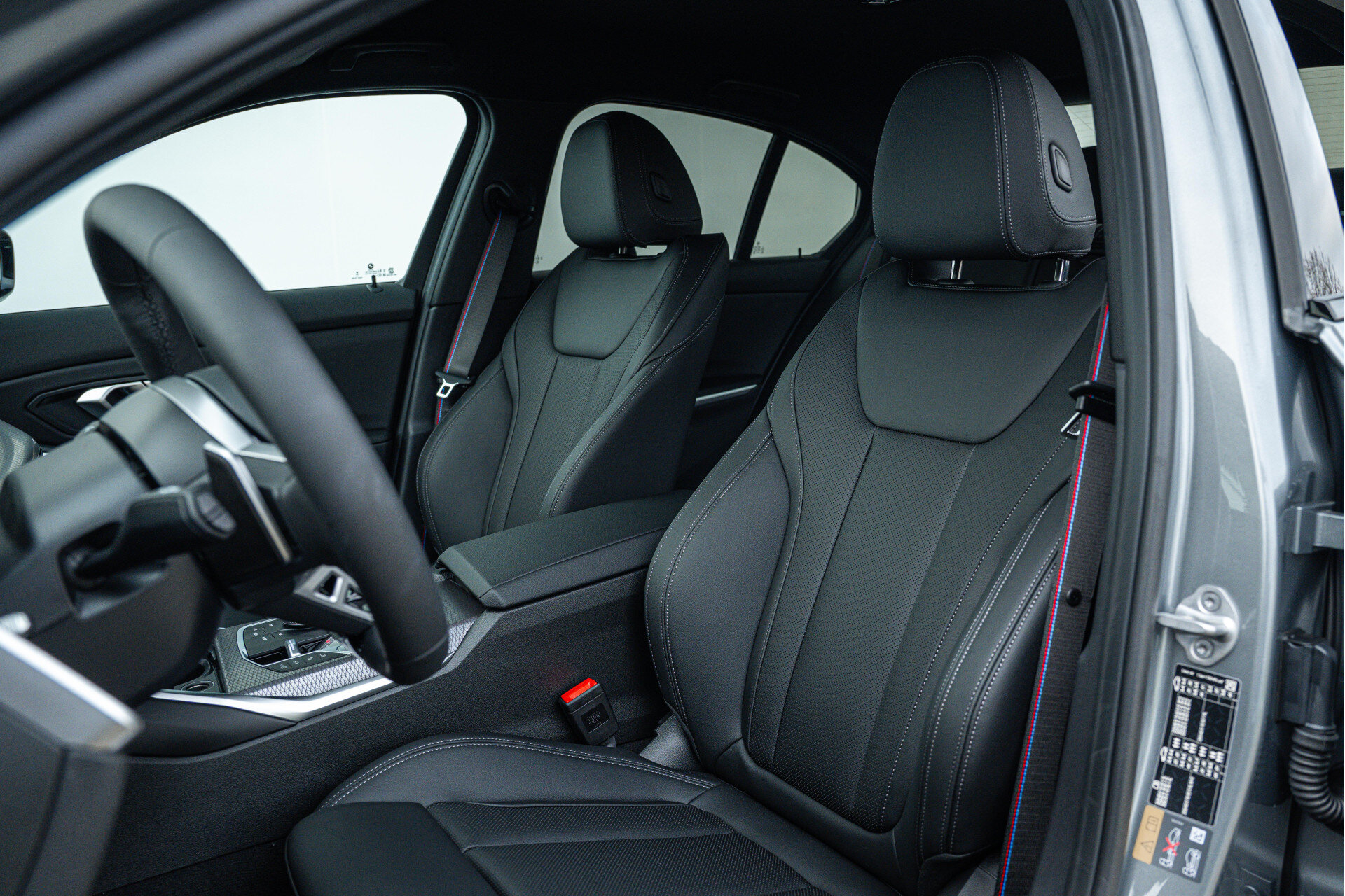 BMW 3 Serie 330e High Executive M Sport Automaat - Afbeelding 4