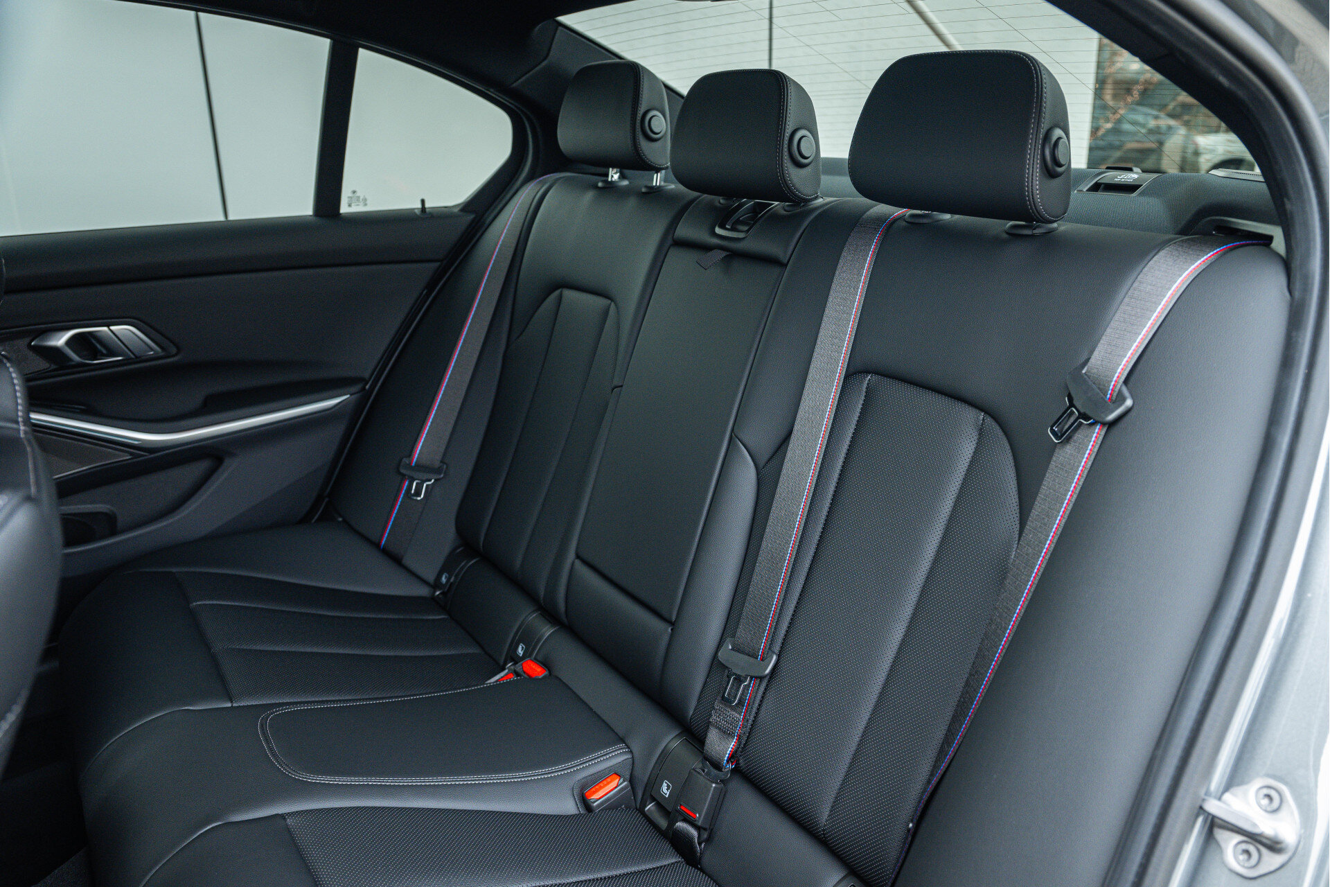 BMW 3 Serie 330e High Executive M Sport Automaat - Afbeelding 5