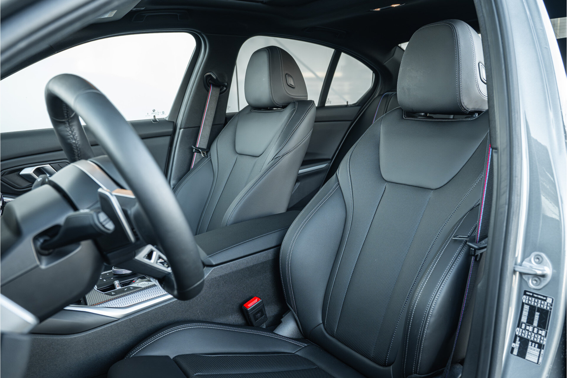 BMW 3 Serie 318i M Sport Automaat - Afbeelding 4