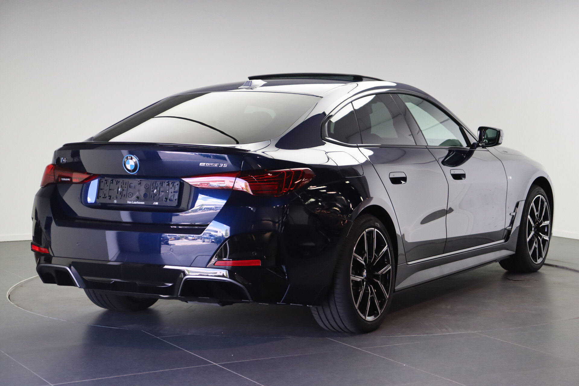 BMW i4 eDrive35 High Executive M Sport - Afbeelding 3