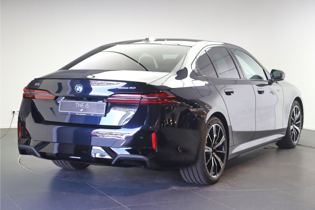 BMW i5 3