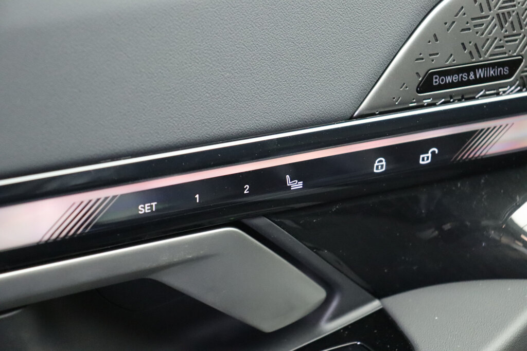 BMW i5 8