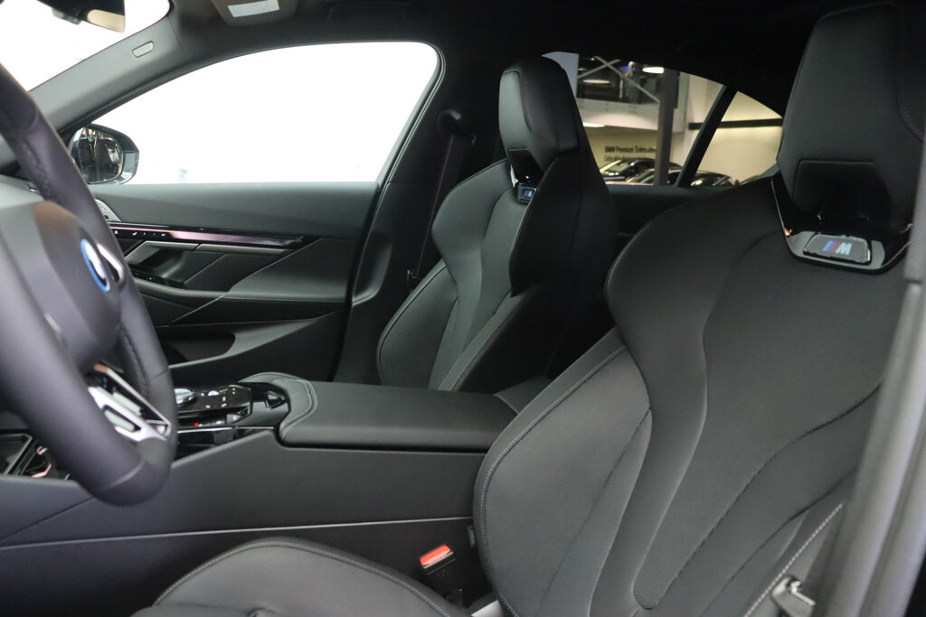 BMW i5 11