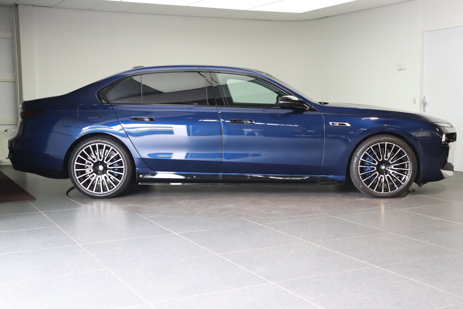 BMW i7 M70 xDrive High Executive - Afbeelding 4