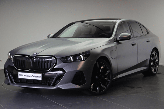 BMW 5 Serie 550e xDrive M Sport Automaat