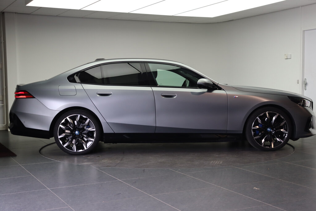 BMW 5 Serie 4