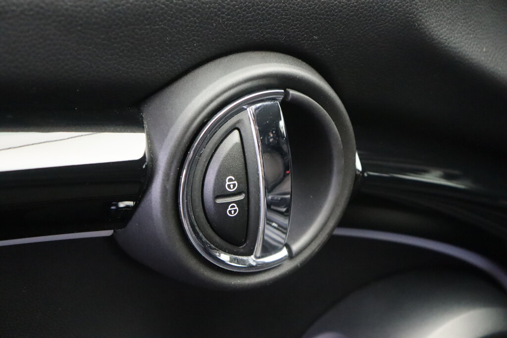 MINI Cooper 8