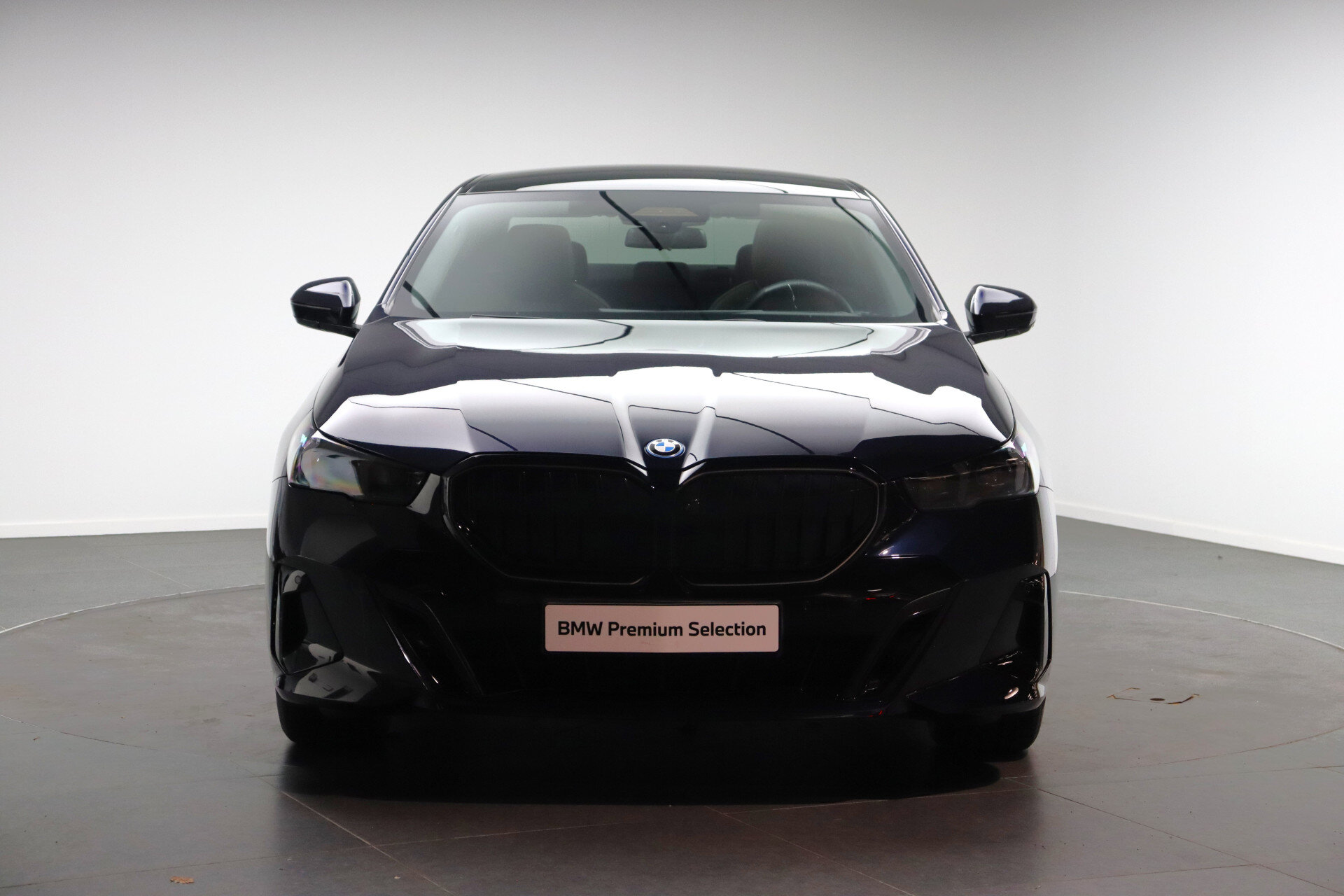 BMW 5 Serie 550e xDrive M Sport Automaat - Afbeelding 5