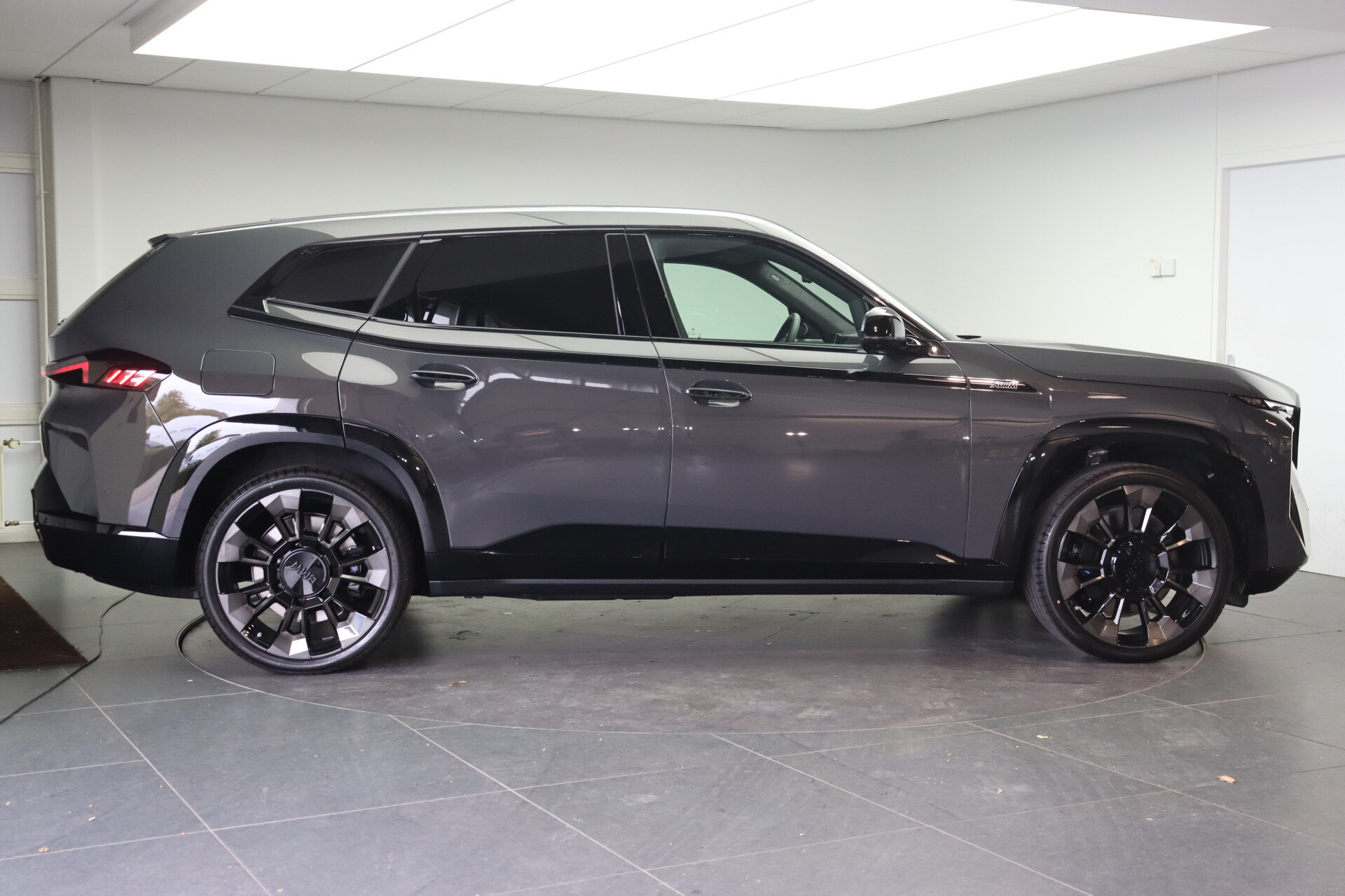 BMW XM PHEV 50e High Executive Automaat - Afbeelding 4