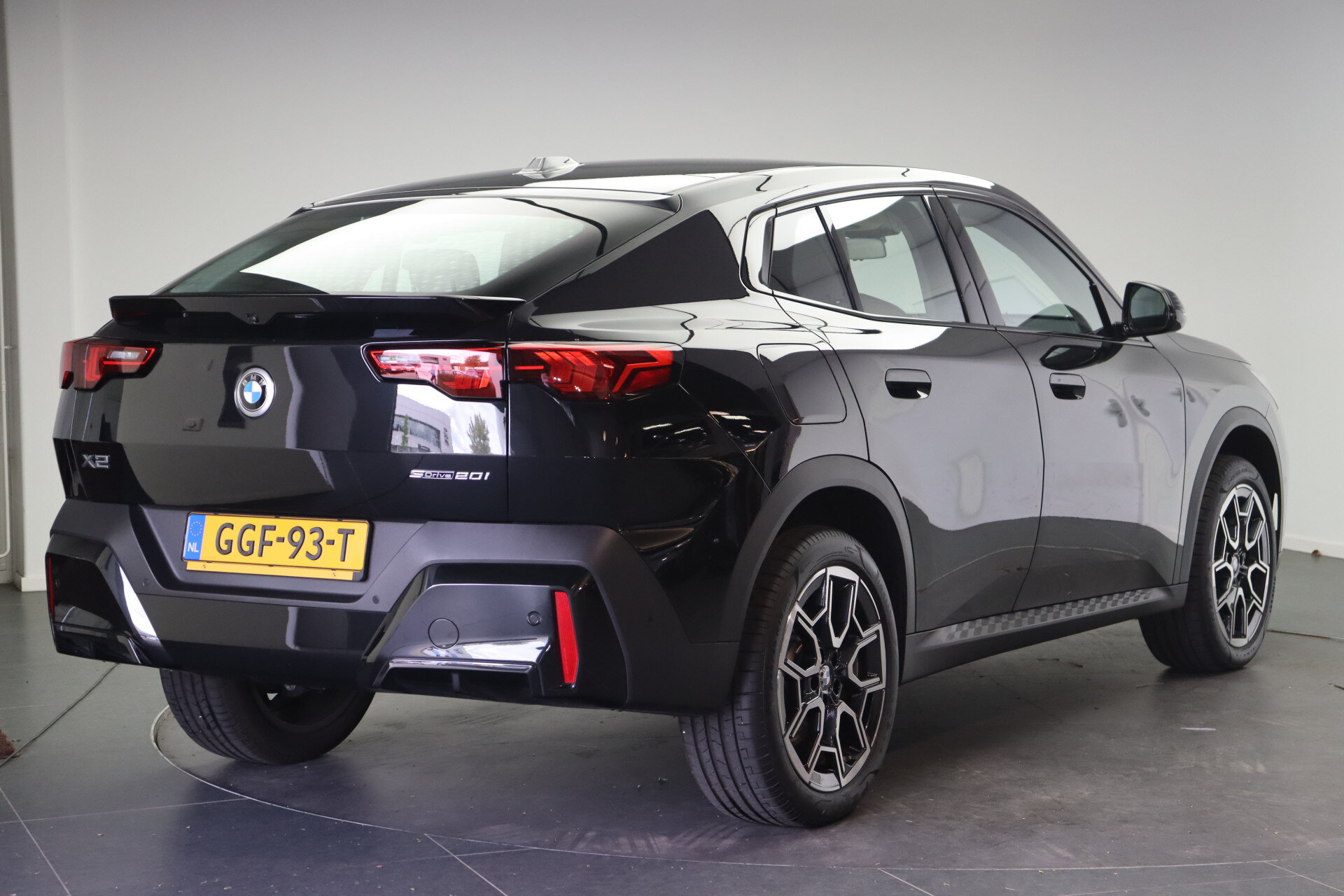 BMW X2 sDrive20i Automaat - Afbeelding 3