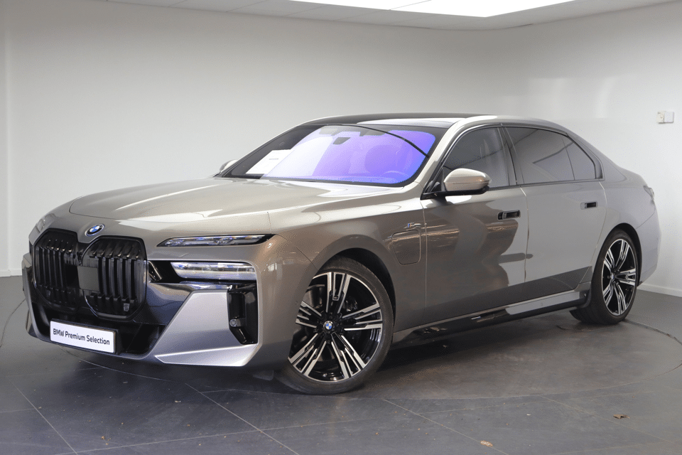 BMW 7 Serie 750e xDrive High Executive M Sport Automaat - Afbeelding 1