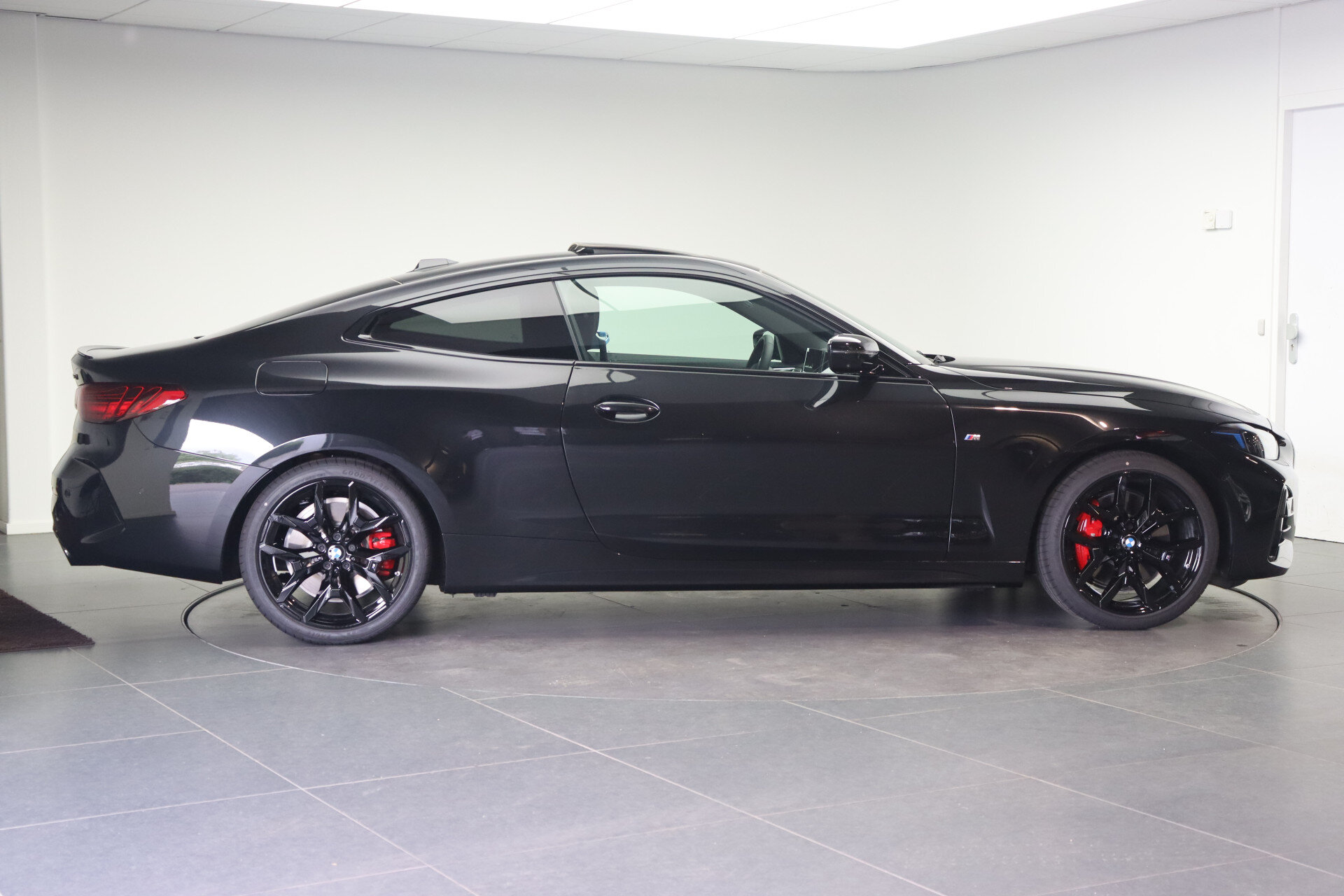 BMW 4 Serie Coupé 420i High Executive M Sport Automaat - Afbeelding 4