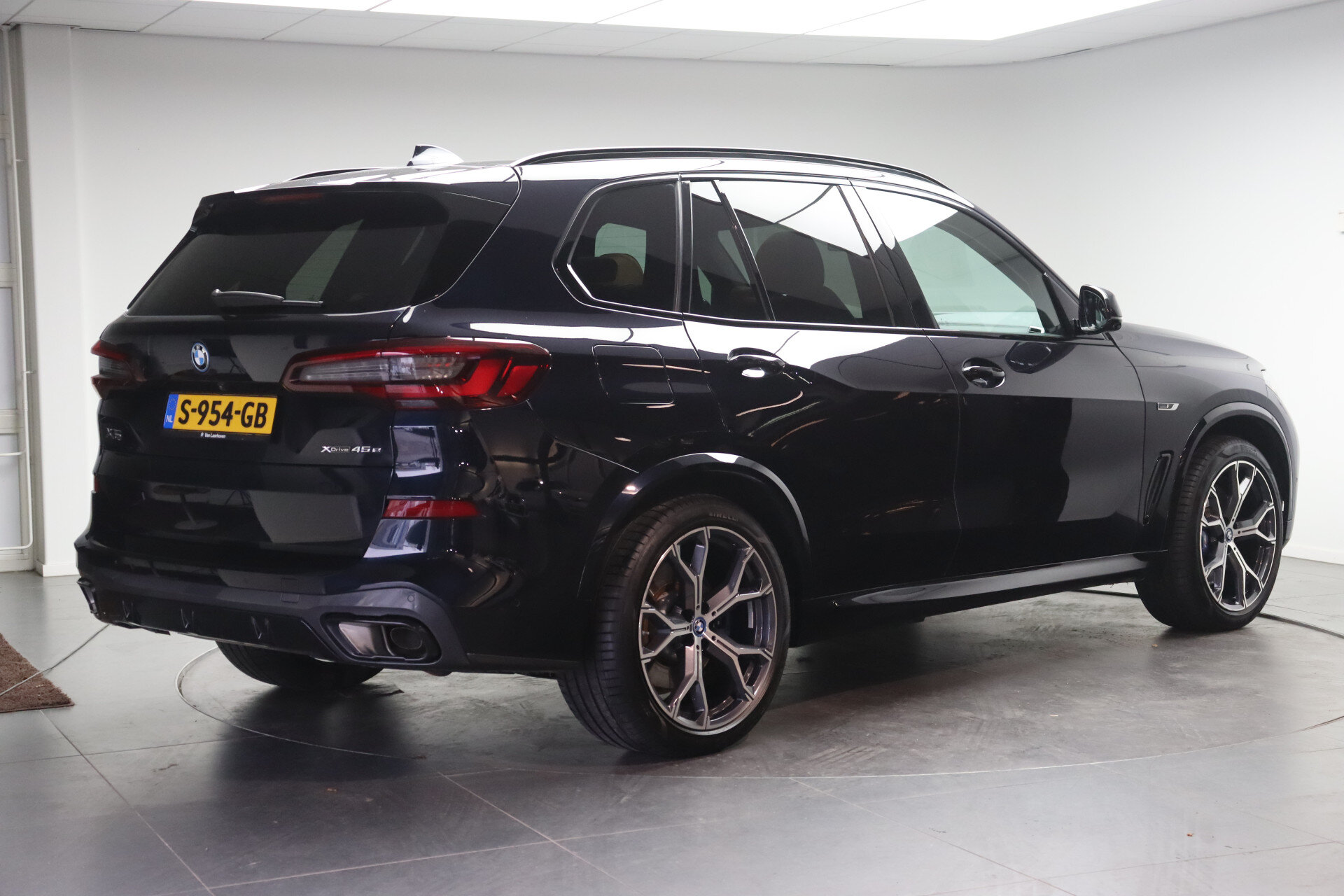 BMW X5 xDrive45e M Sport Automaat - Afbeelding 3