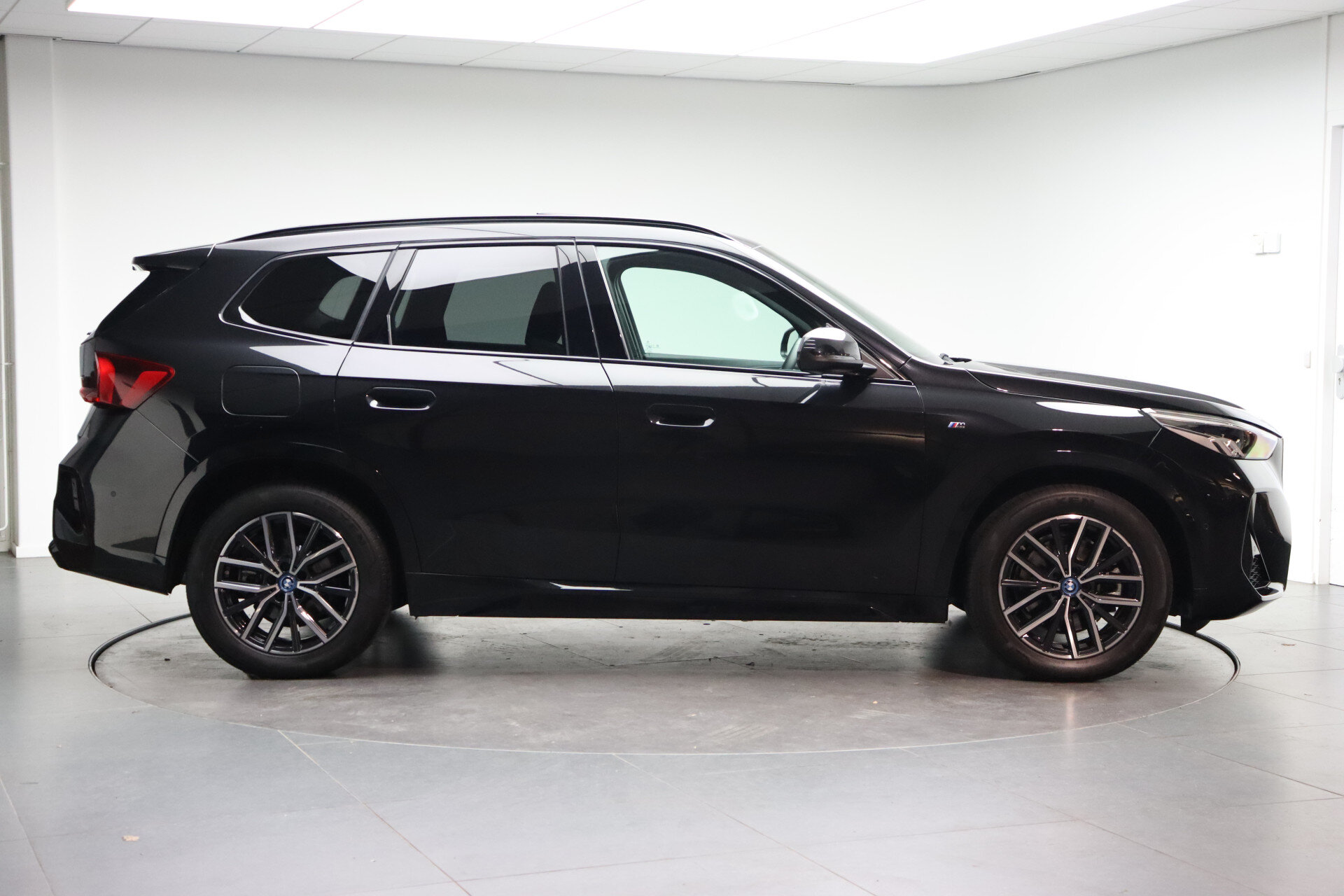 BMW X1 xDrive25e M Sport Automaat - Afbeelding 4