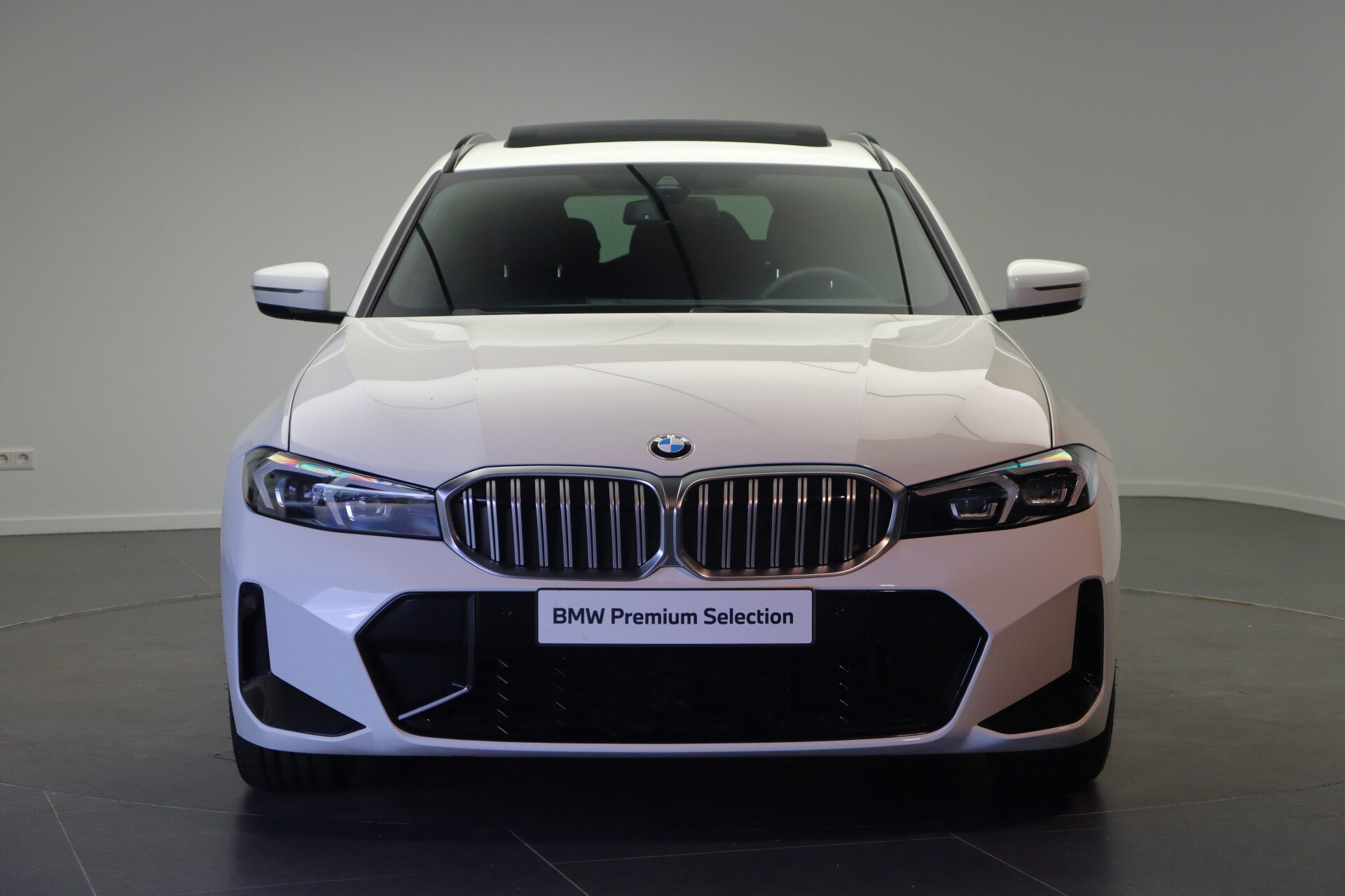 BMW 3 Serie Touring 318i M Sport Automaat - Afbeelding 5