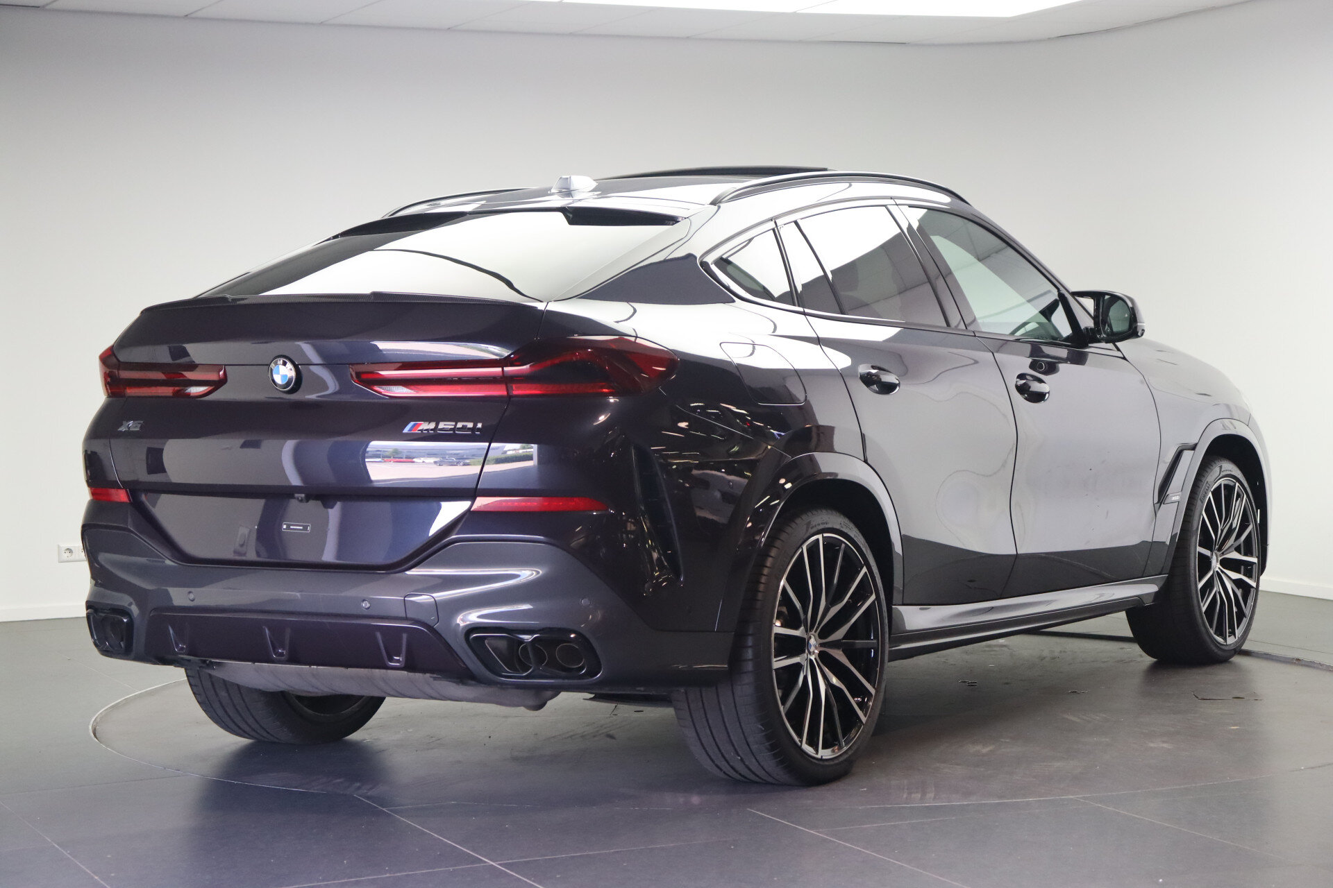 BMW X6 M60i xDrive High Executive Automaat - Afbeelding 3