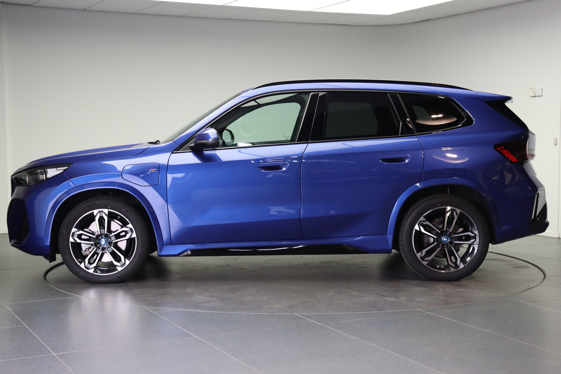 BMW X1 xDrive30e High Executive M Sport Automaat - Afbeelding 2