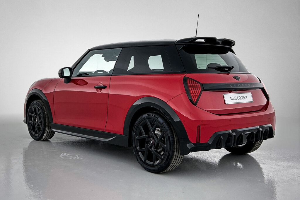 MINI 3-Deurs 10