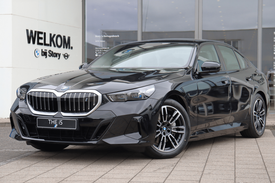 BMW i5 eDrive40 M Sport - Afbeelding 1