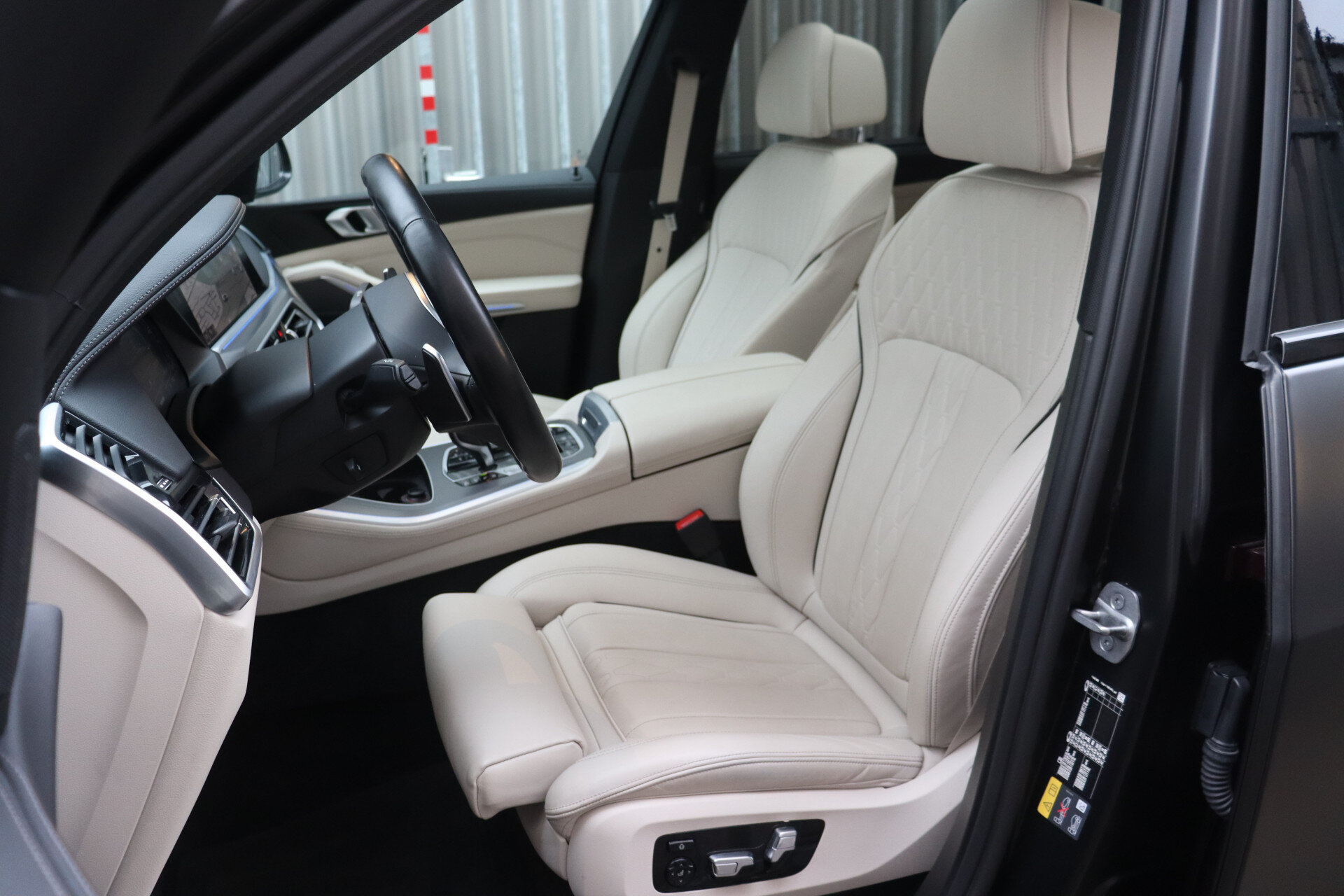 BMW X5 xDrive45e High Executive M Sport Automaat - Afbeelding 4