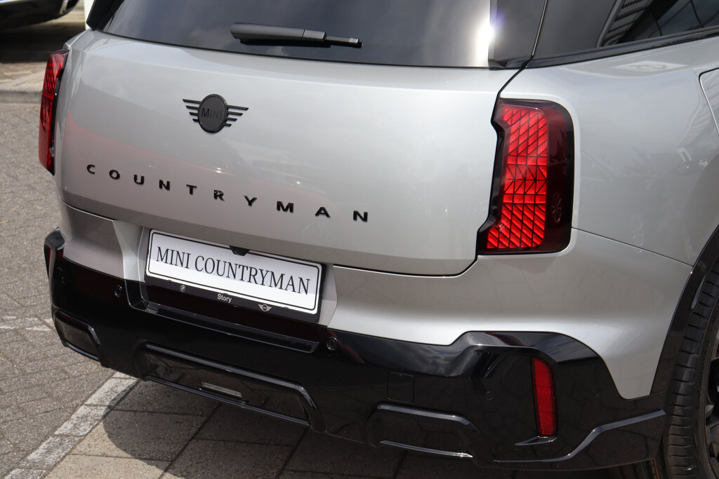 MINI Countryman 8