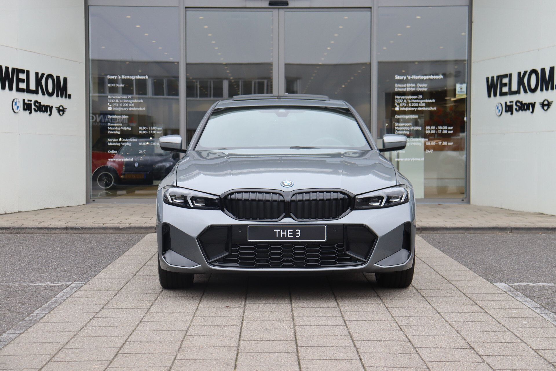 BMW 3 Serie 330e M Sport Automaat - Afbeelding 2