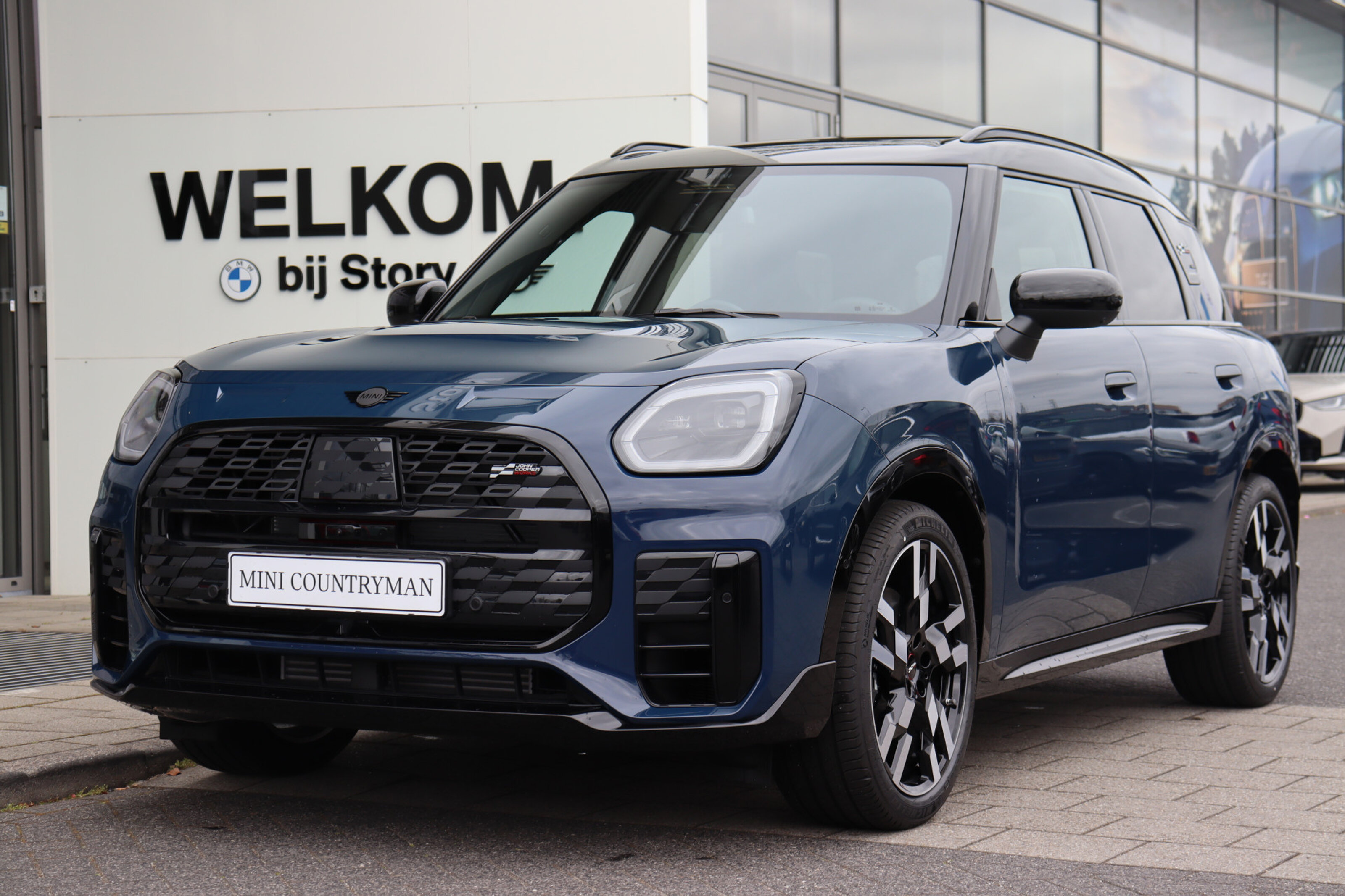 MINI Countryman 8