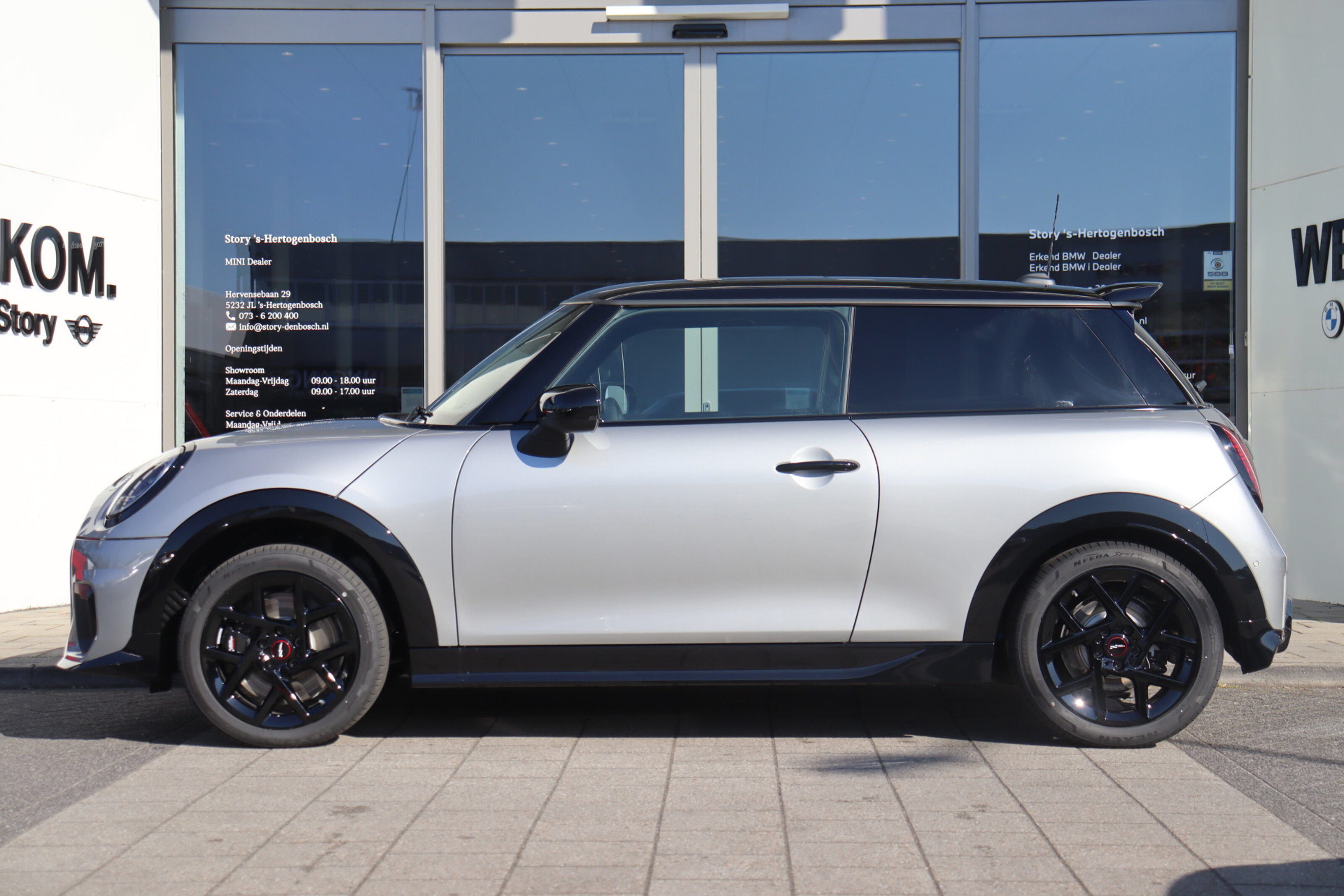 MINI 3-Deurs 6