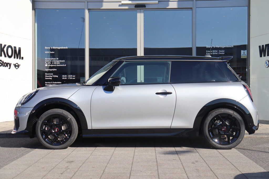 MINI 3-Deurs 6