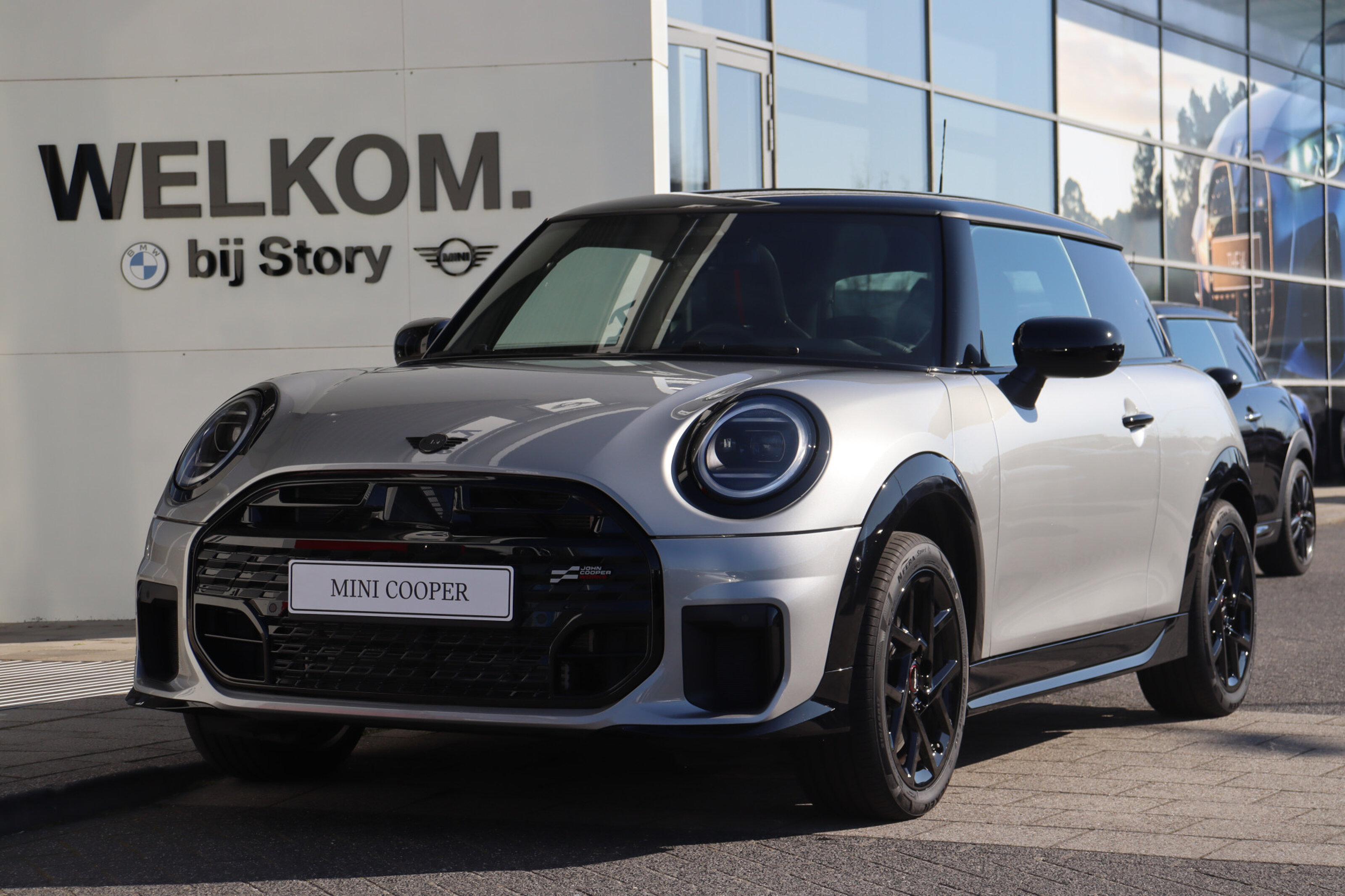 MINI 3-Deurs 8