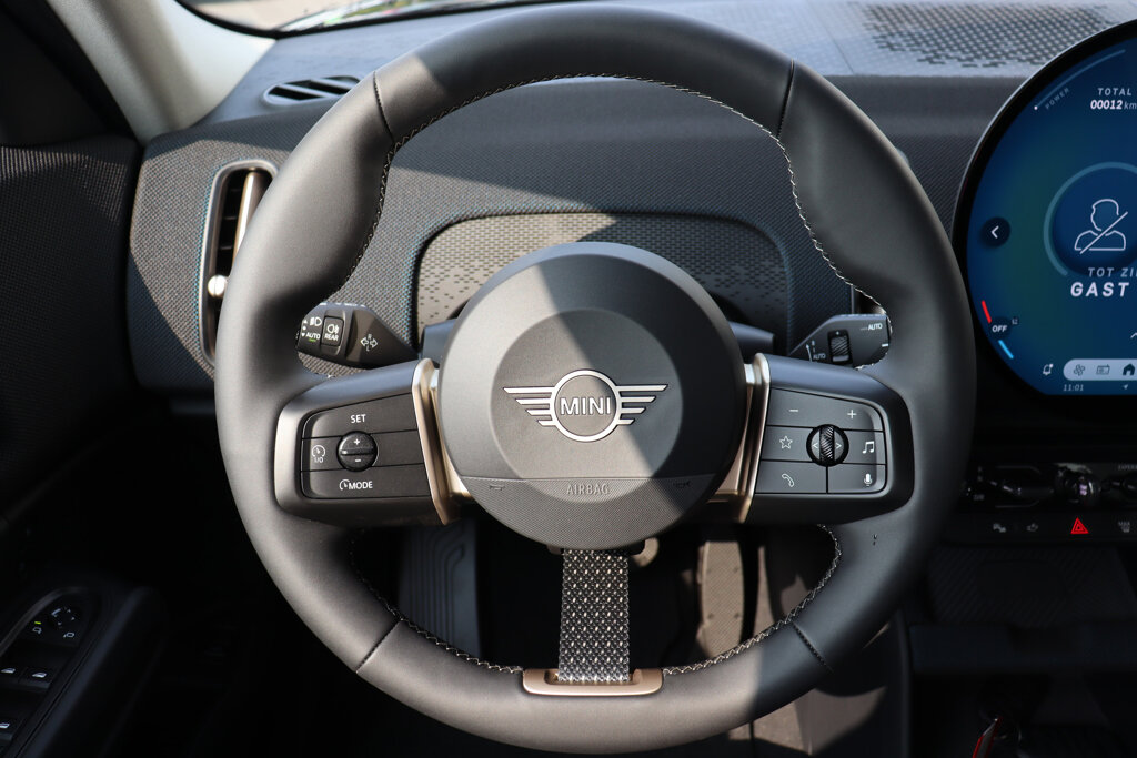 MINI Countryman 8