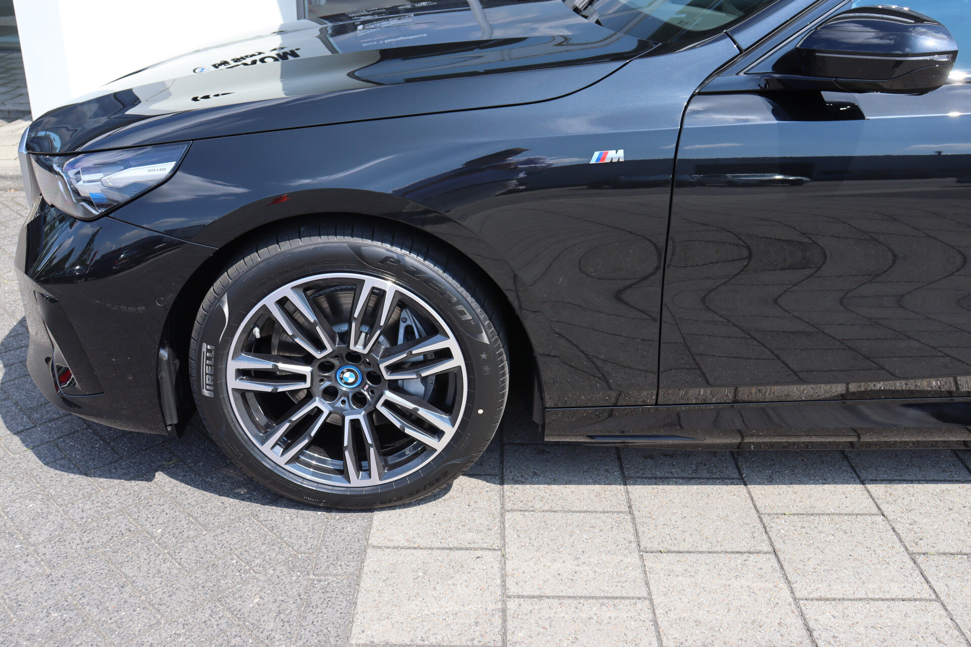 BMW i5 eDrive40 M Sport - Afbeelding 4