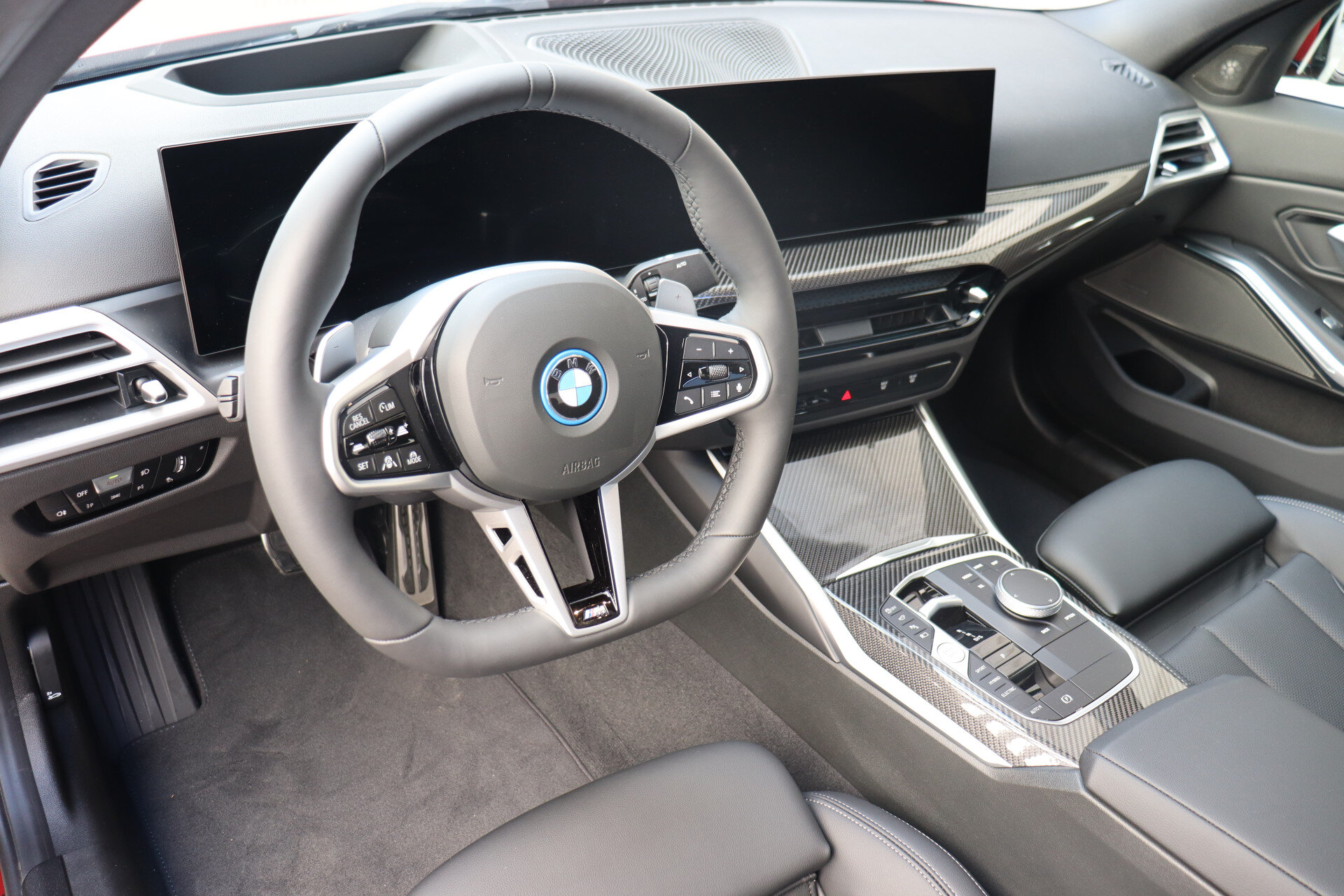 BMW 3 Serie 330e High Executive M Sport Automaat - Afbeelding 4