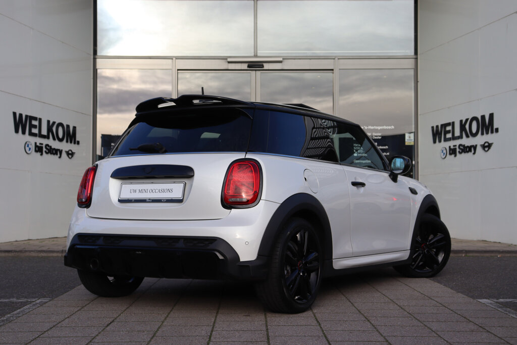 MINI Cooper 8