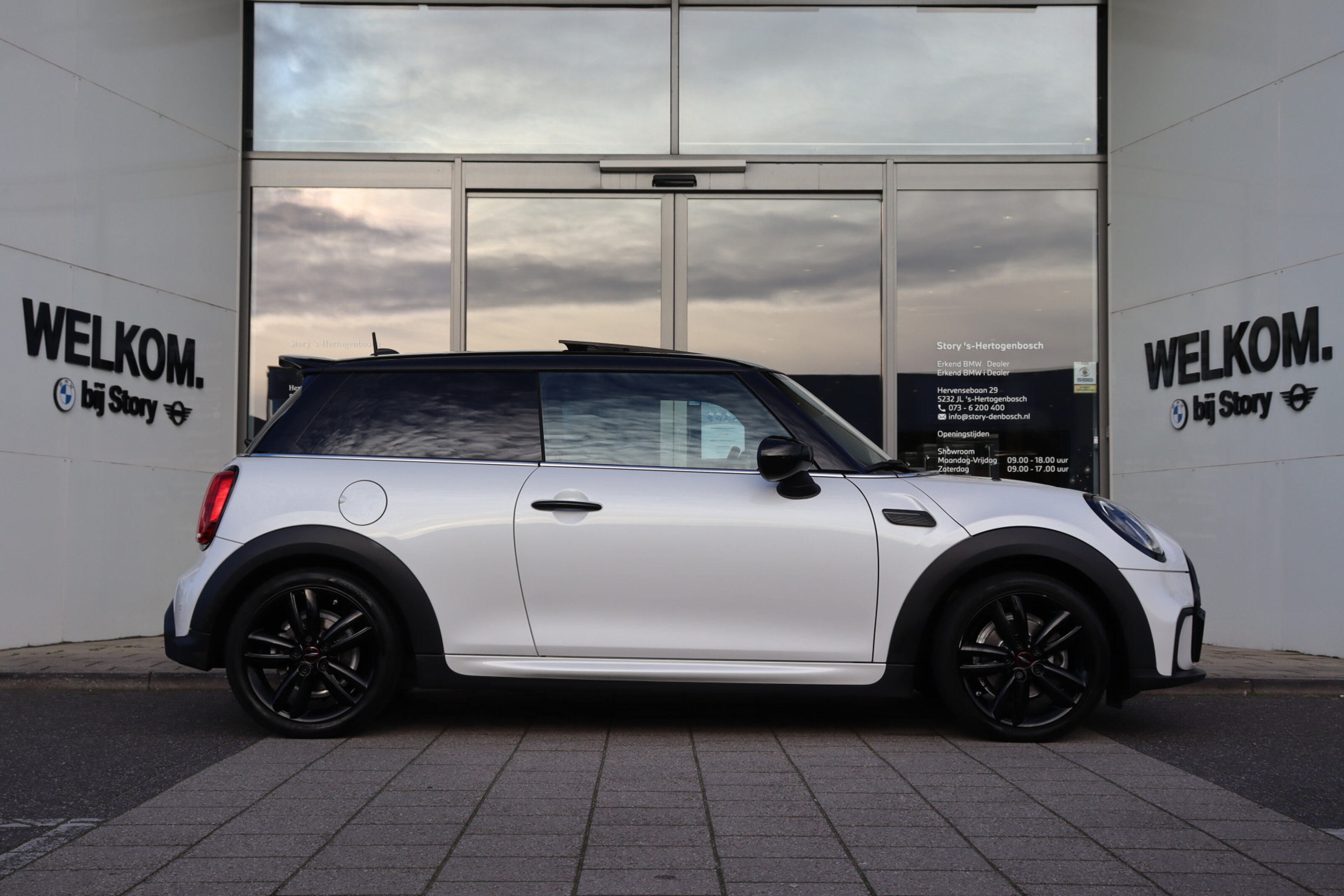 MINI Cooper 9