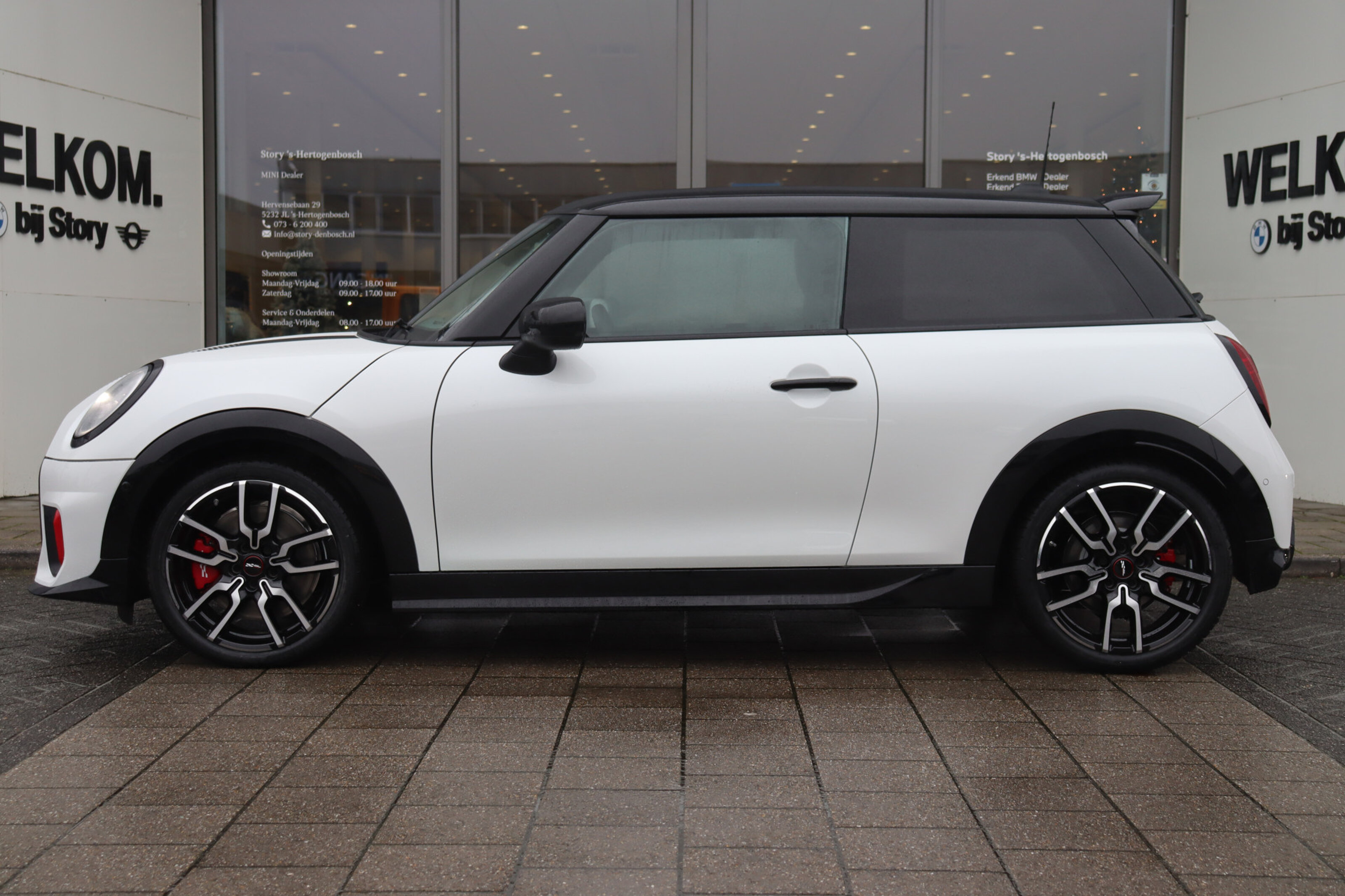 MINI 3-Deurs 8