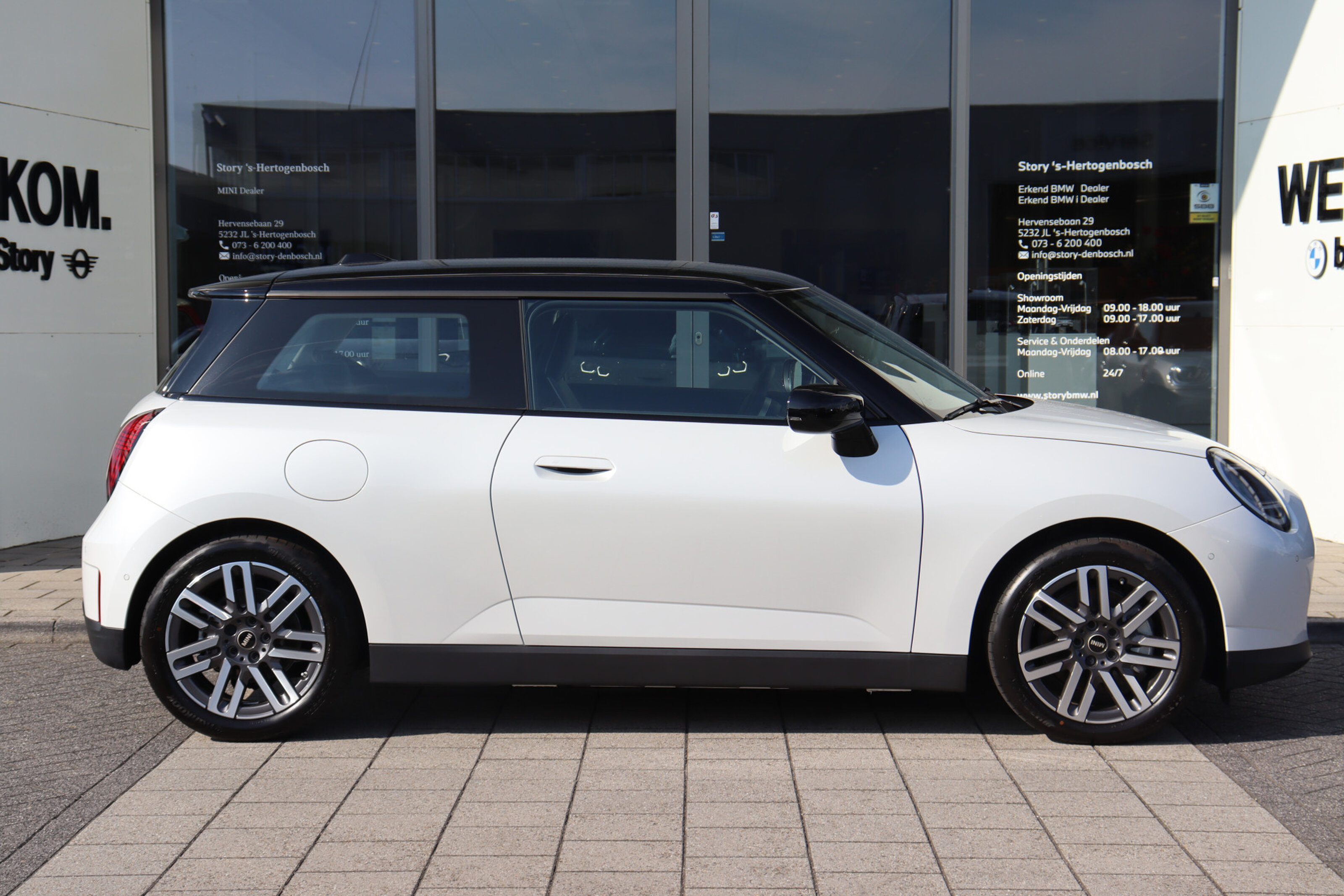 MINI 3-Deurs 9