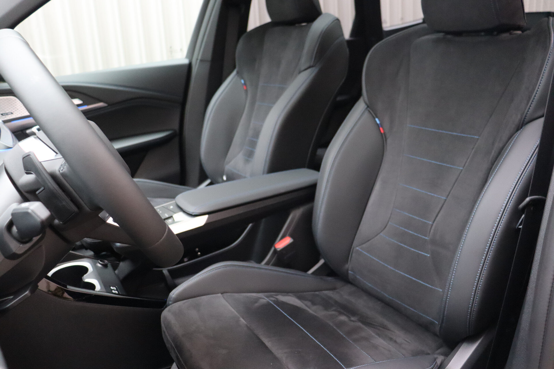 BMW iX1 eDrive20 High Executive M Sport - Afbeelding 5