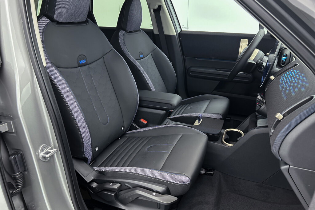 MINI Countryman 16
