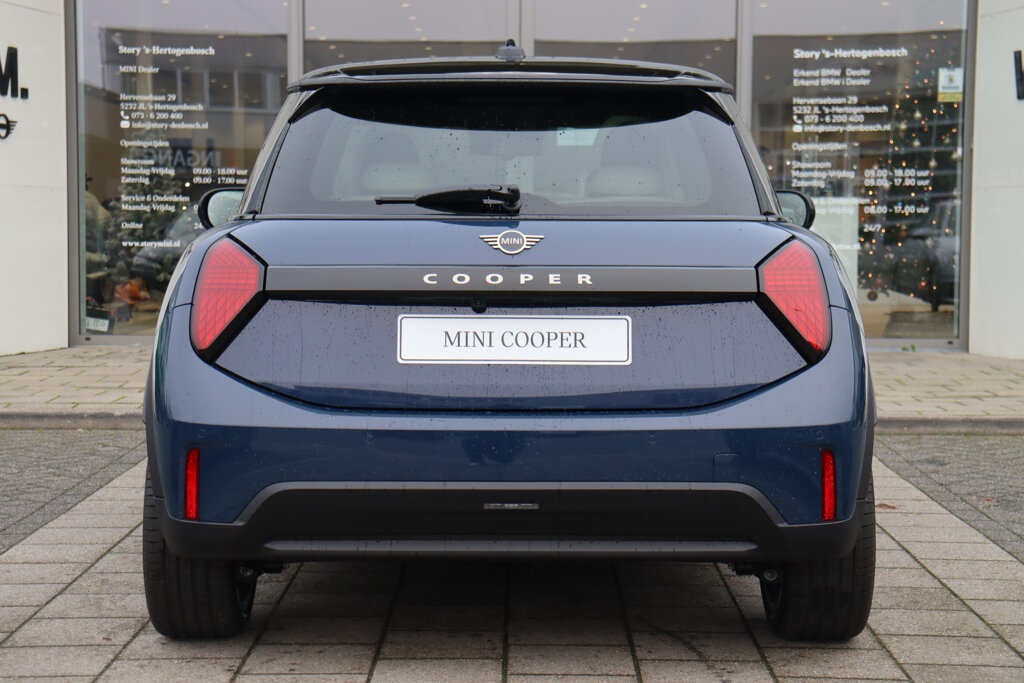 MINI 3-Deurs 6