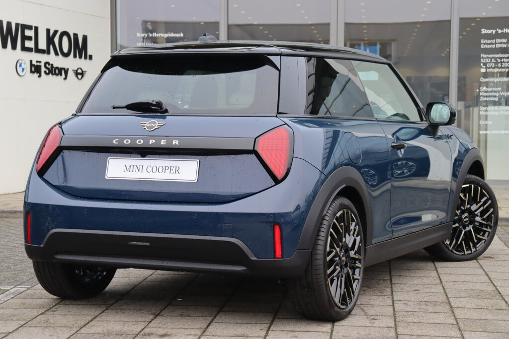 MINI 3-Deurs 7