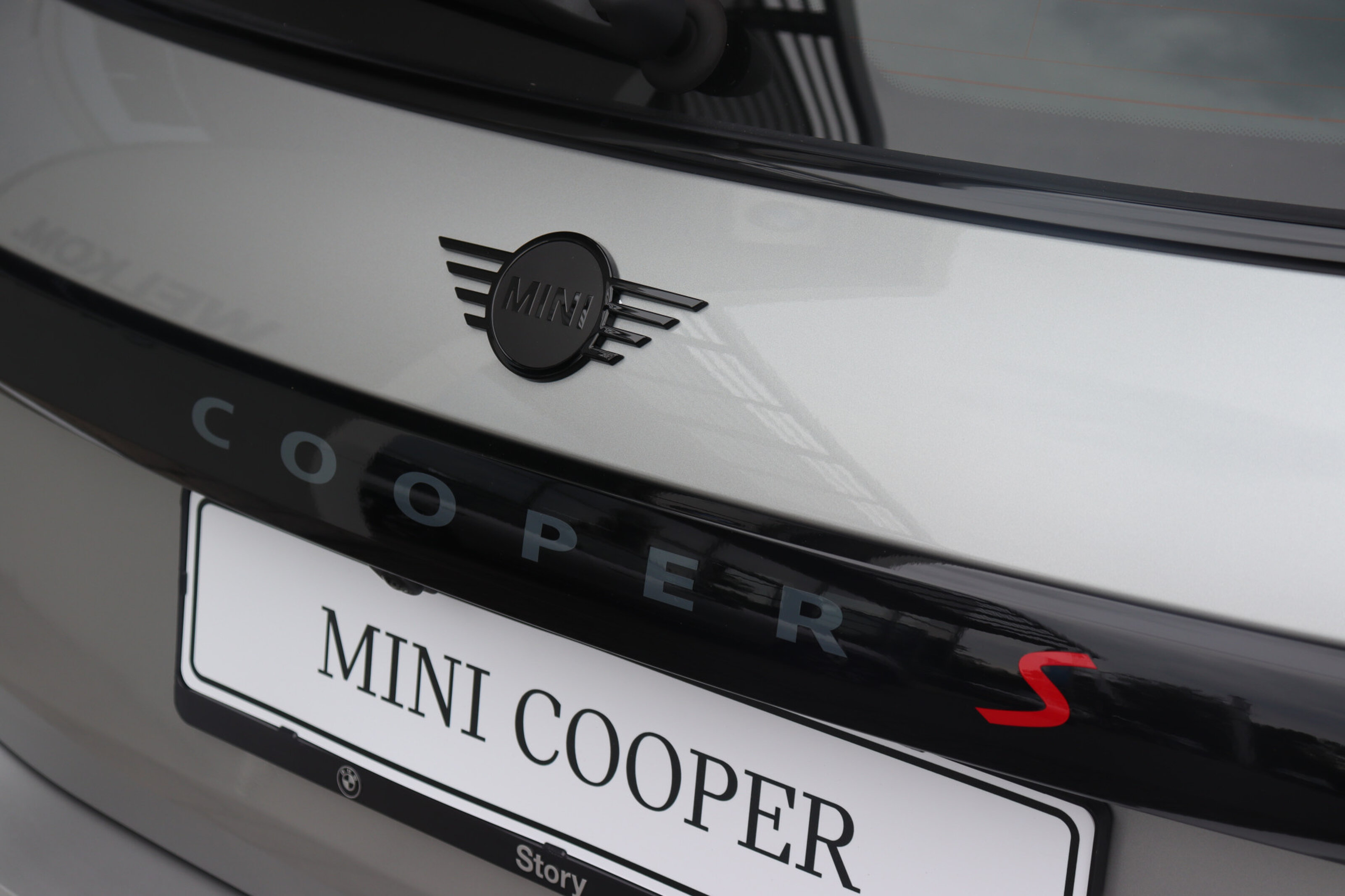 MINI 3-Deurs 6