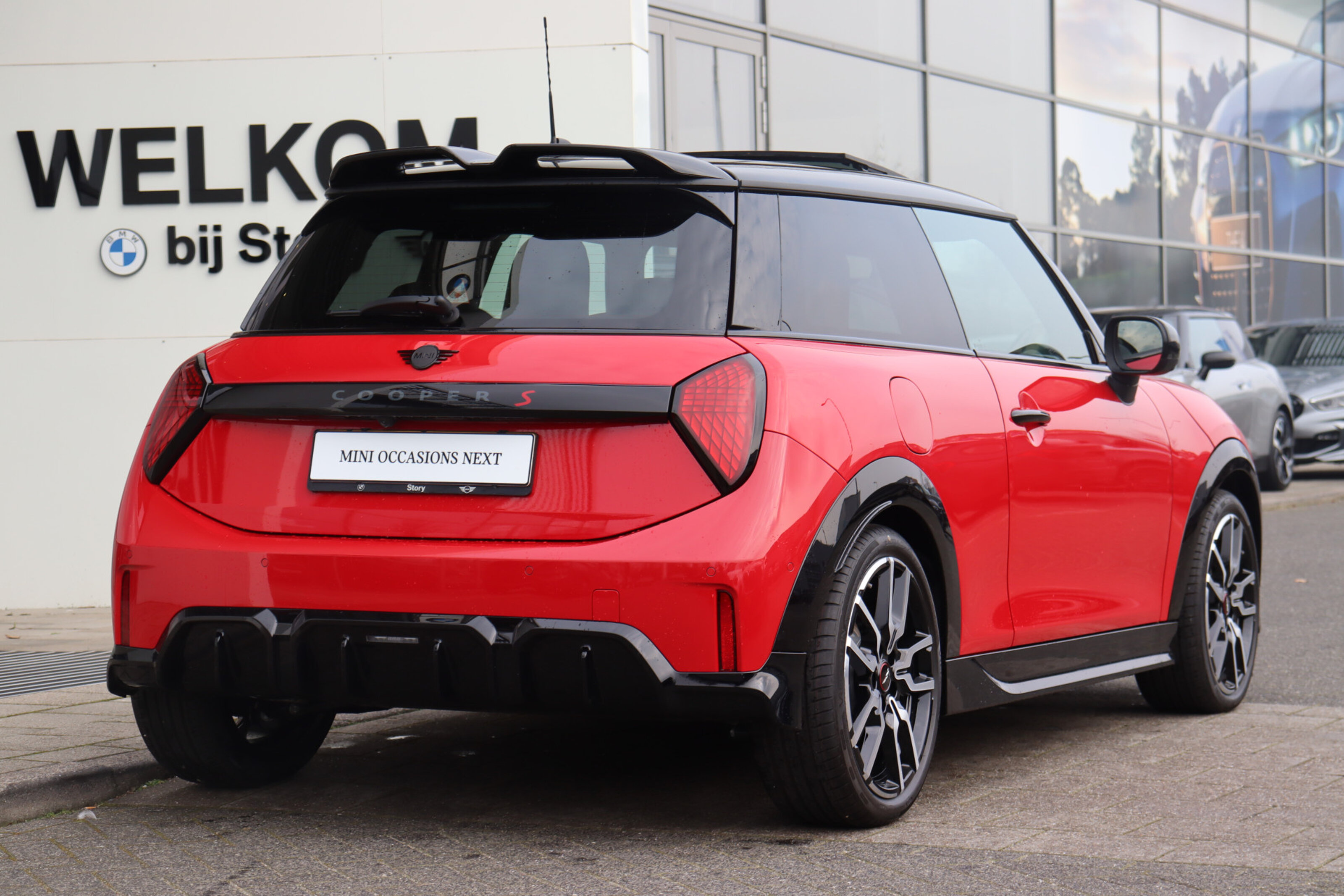 MINI 3-Deurs 8