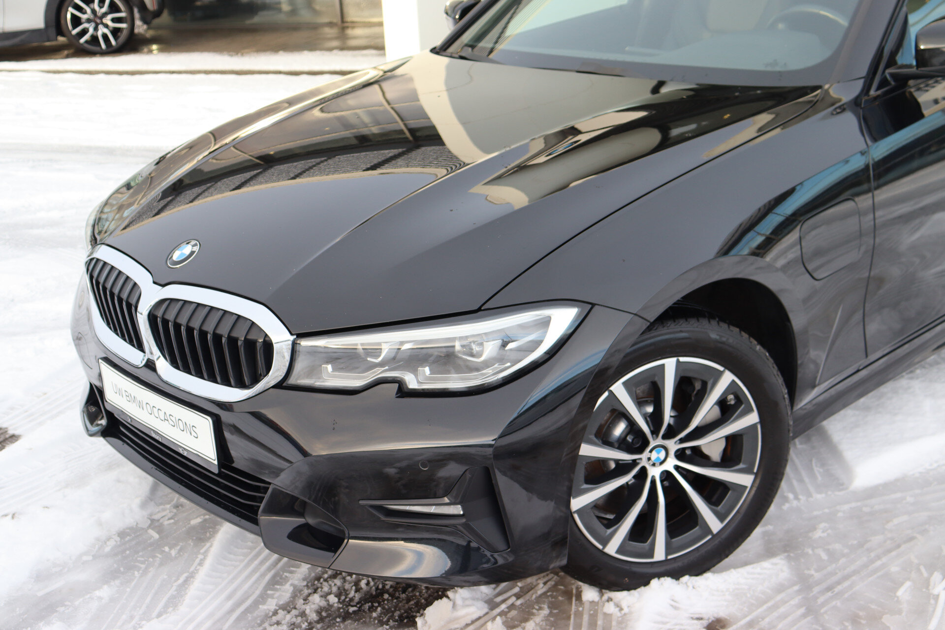 BMW 3 Serie Touring 330e High Executive Sport Line Automaat - Afbeelding 2